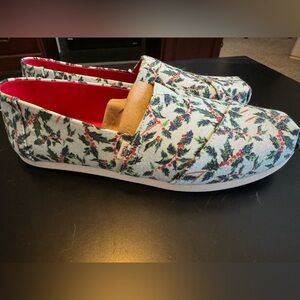 Tom’s Women’s Classic Christmas Mint Holly Jolly Print